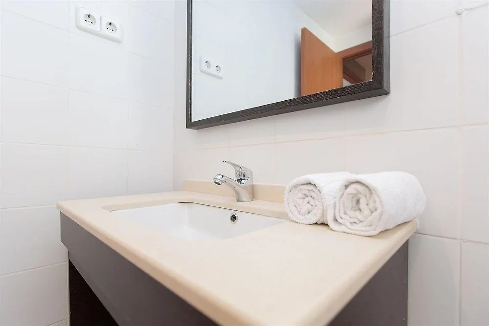 Ainb Raval Hospital Apartments Barcelona 0*,